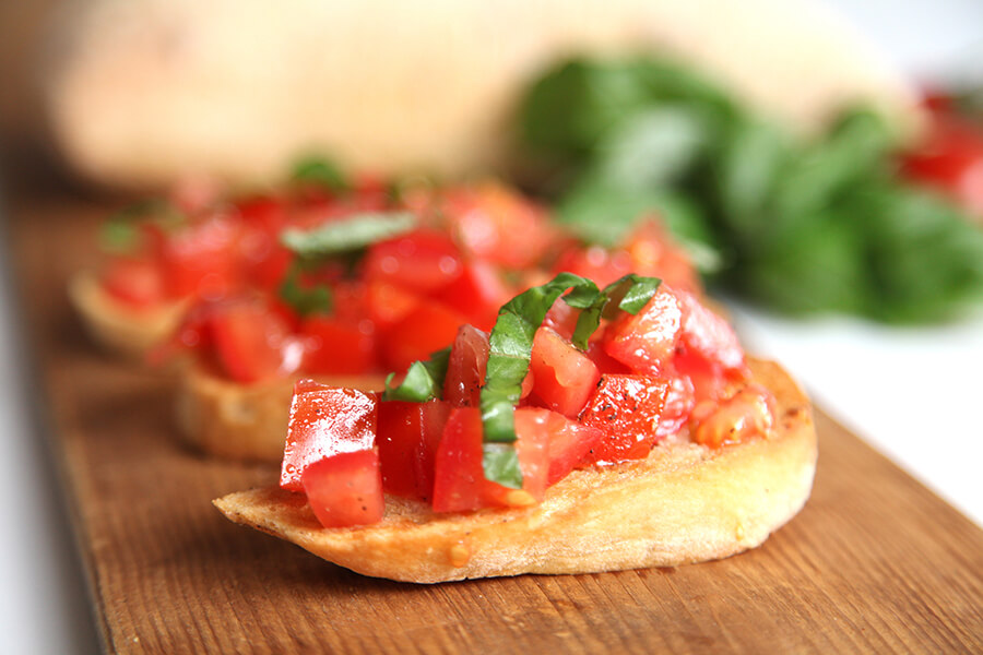 Bruschetta-Tomato-Basil